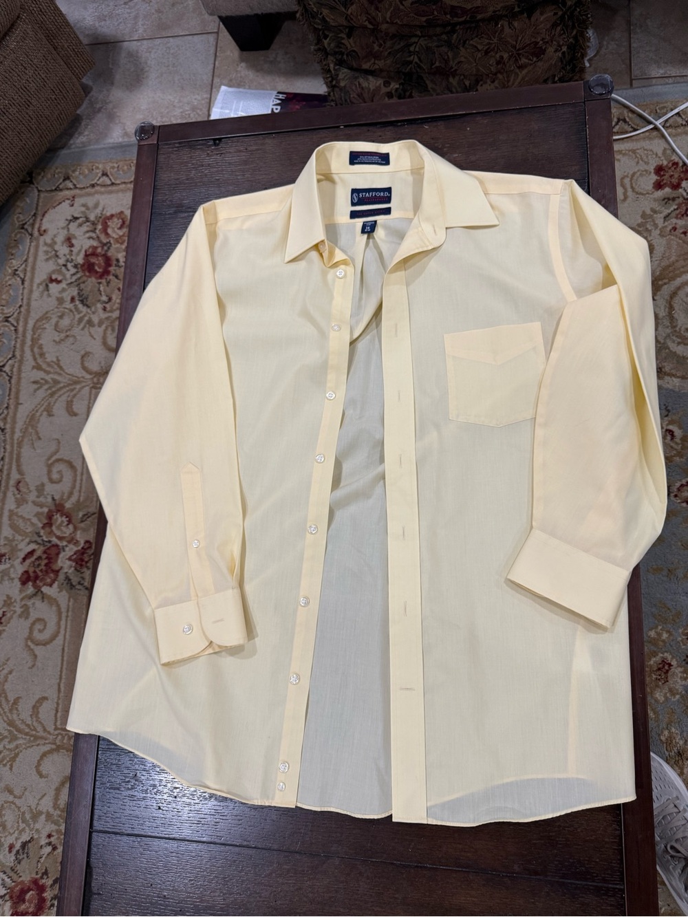 Stafford Light Yellow Men's Dress Shirt - Chest Pocket